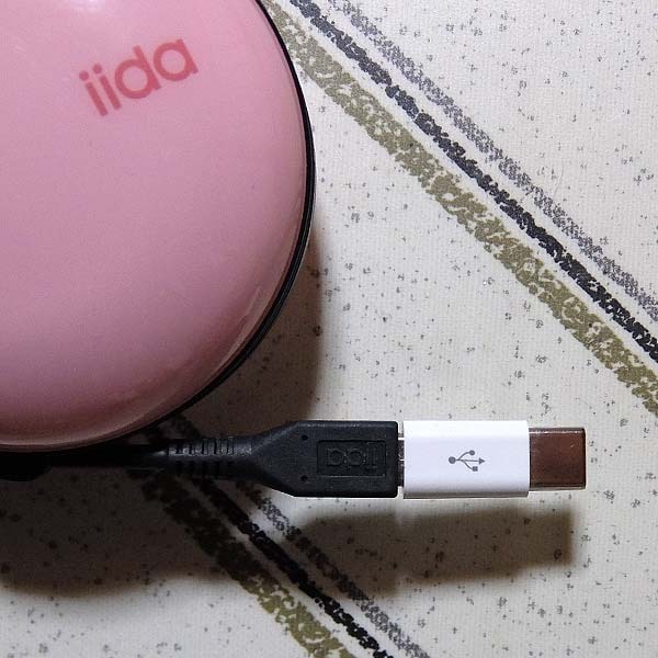 【Type-C 変換コネクタ付き】au純正 コード巻取式 ACアダプタ 「iida JUPITRIS」