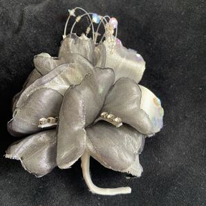 コサージュブラックシルバー