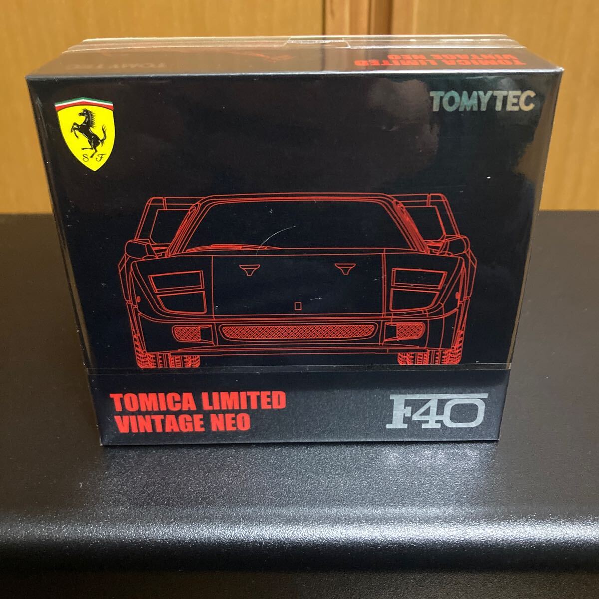 フェラーリ F40(赤) | 製品をさがす | tomica LIMITED VINTAGE TLV