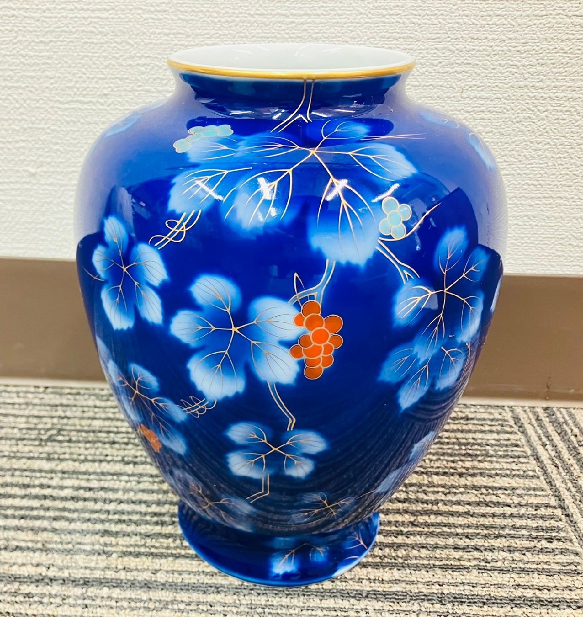 Yahoo!オークション -「深川製磁 花瓶 葡萄」の落札相場・落札価格 Yahoo!オークション -「深川製磁 花瓶 葡萄」の落札相場・落札価格