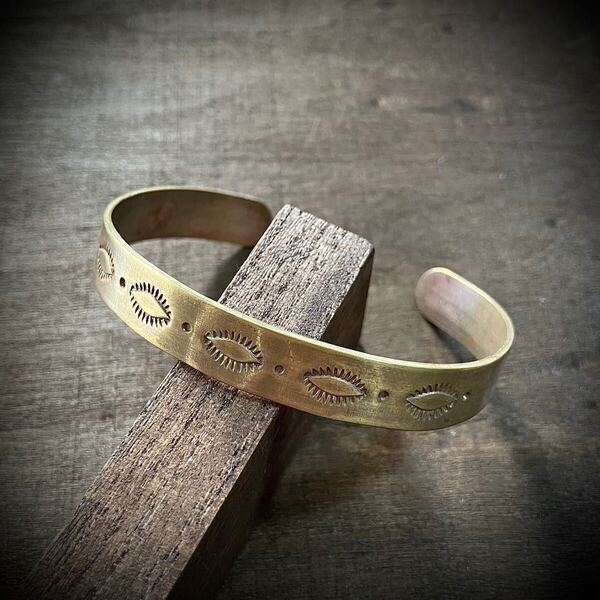brass 真鍮 ブラス スタンプワーク バングル ブレスレット # ヴィンテージ インディアンジュエリー ナバホ族 ネイティブアメリカン