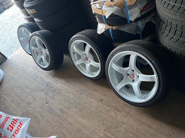 Amazon | 中古 タイヤホイール 4本セット 17インチ 7J +47 215