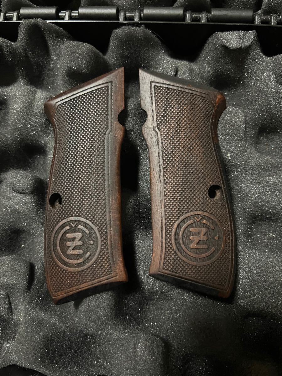 Yahoo!オークション -「cz75 木製グリップ」の落札相場・落札価格 Yahoo!オークション -「cz75 木製グリップ」の落札相場・落札価格
