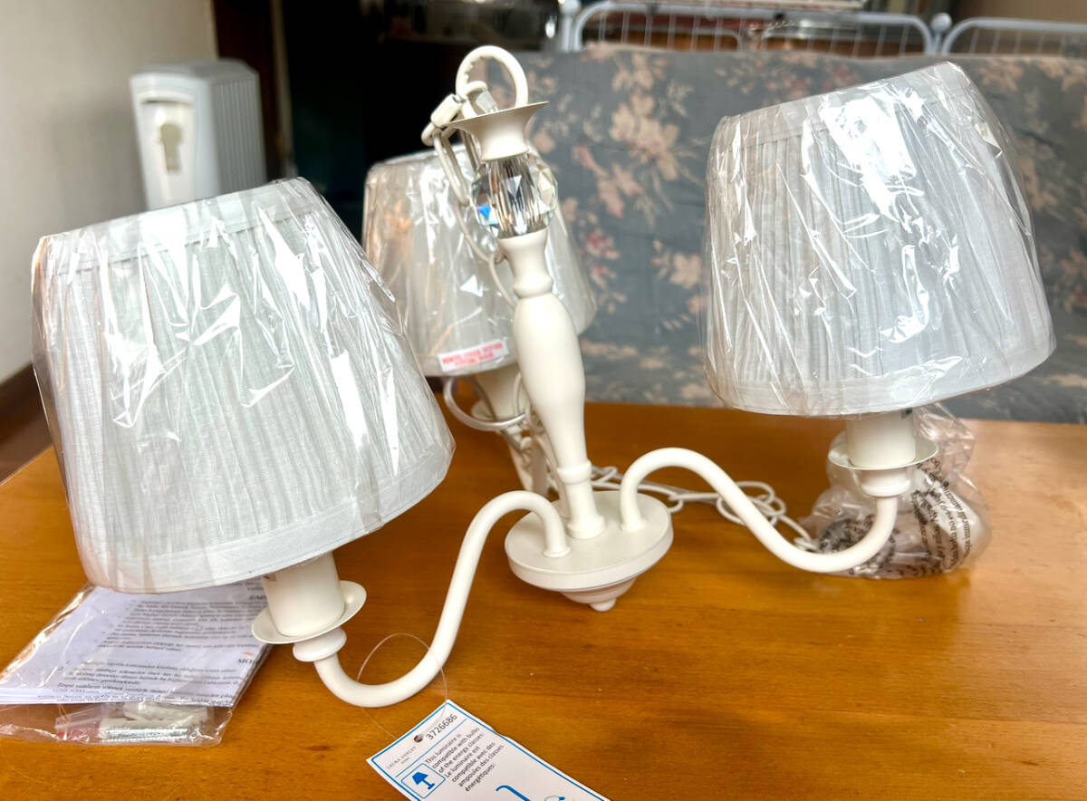 Yahoo!オークション -「laura ashley」(照明) (家具、インテリア Yahoo!オークション -「laura ashley」(照明) (家具、インテリア