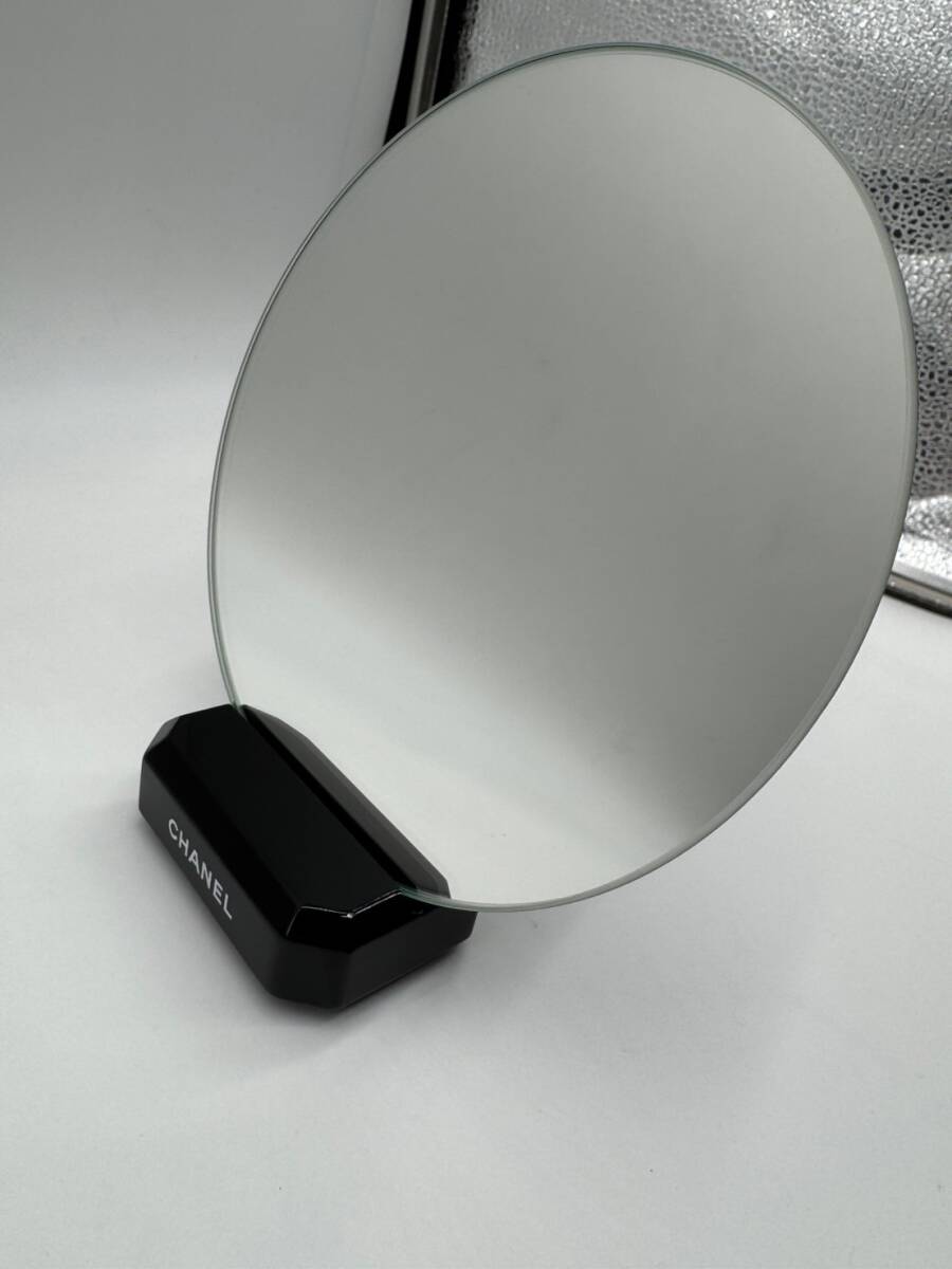 未使用 CHANEL シャネル ノベルティ 回転式 卓上スタンドミラー