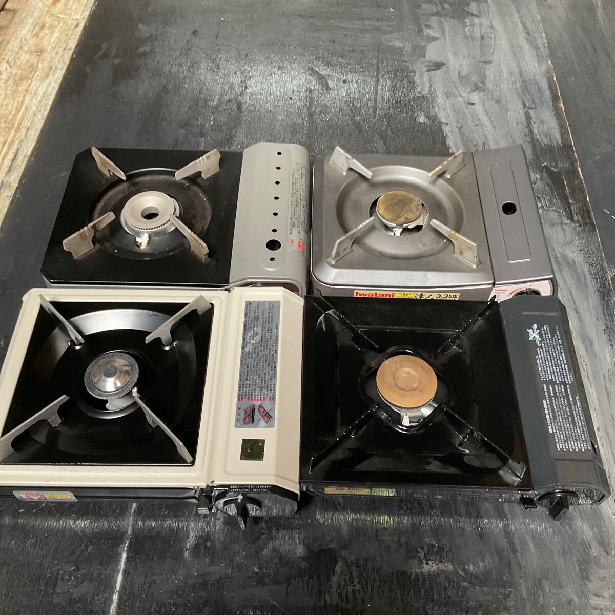 カセットコンロ 卓上コンロ四個セットイワタニ