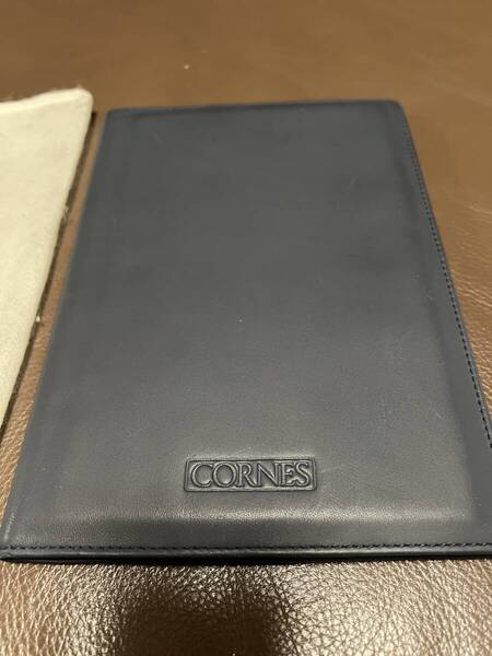 CORNES コーンズ 車検証ケース フェラーリ ランボルギーニ ベントレー ロールスロイス