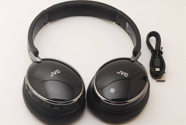 【動作OK】JVC HA-S88BN ブラック ノイズキャンセリング対応ワイヤレスヘッドホン ケンウッド★★★送料無料★★★