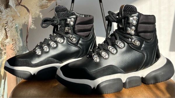 MONCLERモンクレール ハイカットスニーカー レディース 35