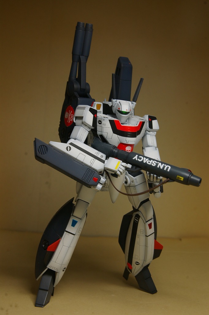 Yahoo!オークション -「vf-1s 完成品」(プラモデル) の落札相場