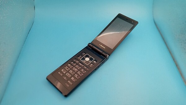 K2017 docomo FOMA F-01E FUJITSU/ 富士通 簡易動作確認&簡易清掃&初期化OK 判定○ 現状品 送料無料