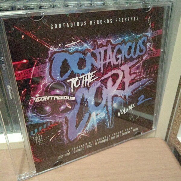 CONTAGIOUS TO THE CORE VOLUME 2/CONTAGIOUS RECORDS 同人 JOEY RIOT DJ KURT RIKO M-Project ROB IYF CLOWNY + MORE T4TSUYA SKINNY