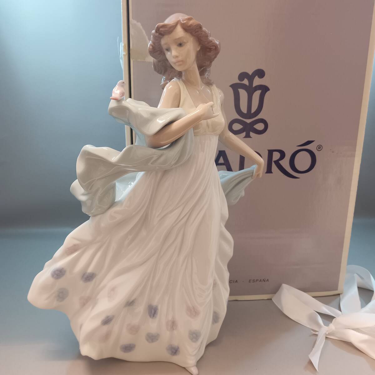 Yahoo!オークション -「リヤドロ 夏のセレナーデ」の落札相場 Yahoo!オークション -「リヤドロ 夏のセレナーデ」の落札相場