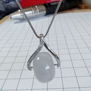 R2M-011 天然本翡翠 《本物保証》 ペンダント16.5*11.1チェーンSV925 一点物 魔除け 昇進 成功 風水 金運 財運 幸運 幸福 縁起