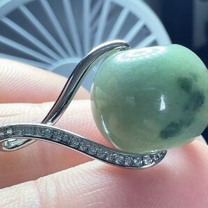 R2M-0039 天然本翡翠 《本物保証》 ペンダント15.4*12.5チェーンSV925 一点物 魔除け 昇進 成功 風水 金運 財運 幸運 幸福 縁起