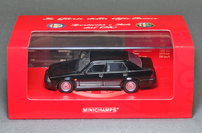 1/43 Alfa Romeo 75 V6 3.0 America/1967 Red MINICHAMPS 773863