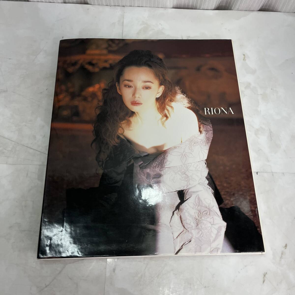 Yahoo!オークション - RIONA 葉月里緒菜 写真集 エロス 芸術