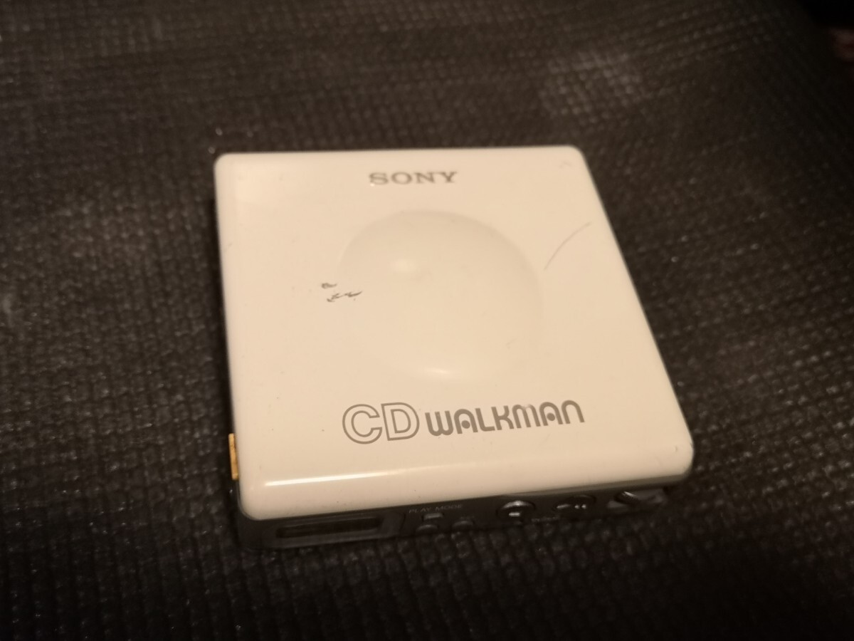 Yahoo!オークション -「cdプレーヤー ポータブル d-82」の落札