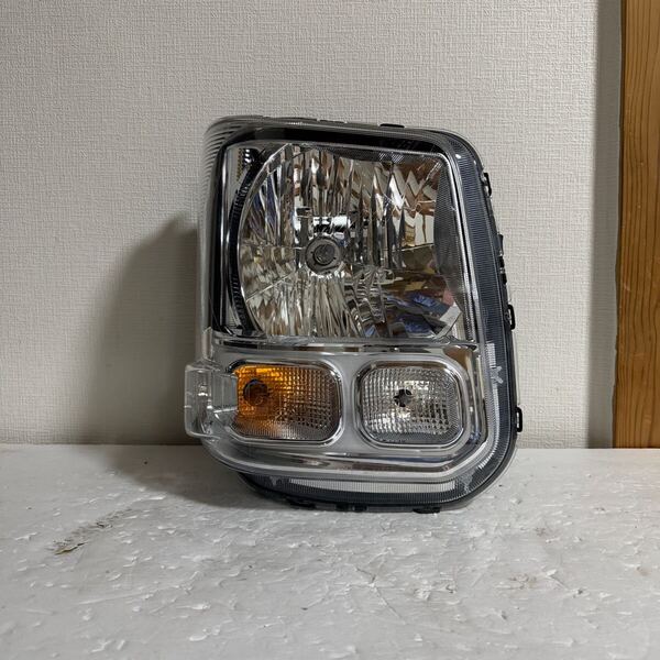 スズキ エブリイ DA17V 純正 右 ヘッドライト