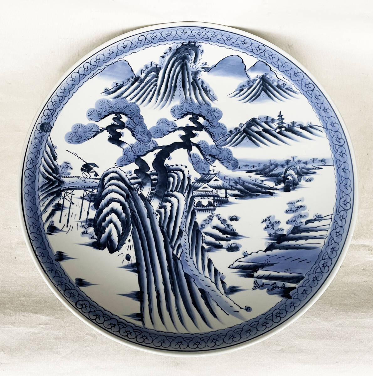 大皿 有田焼 染付 飾り皿 形皿 直径約45cm