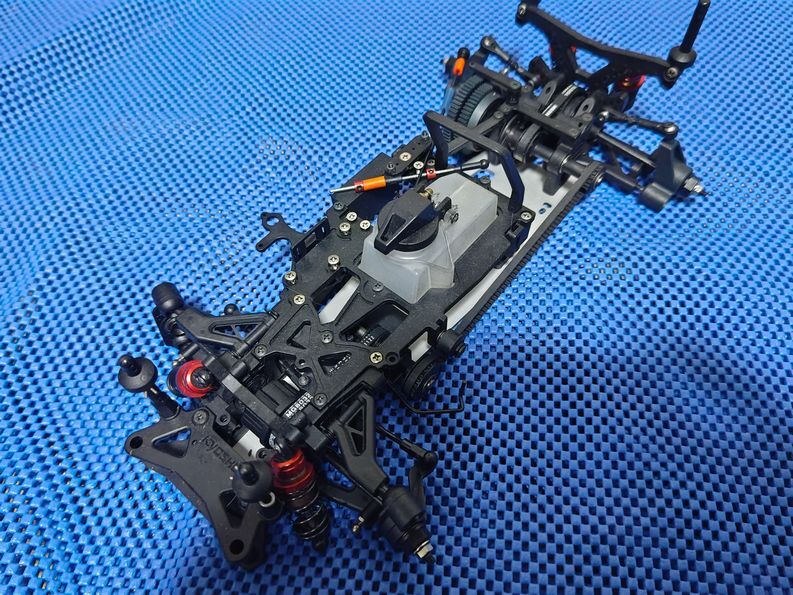 Yahoo!オークション -「kyosho v one」(完成品(エンジン Yahoo!オークション -「kyosho v one」(完成品(エンジン