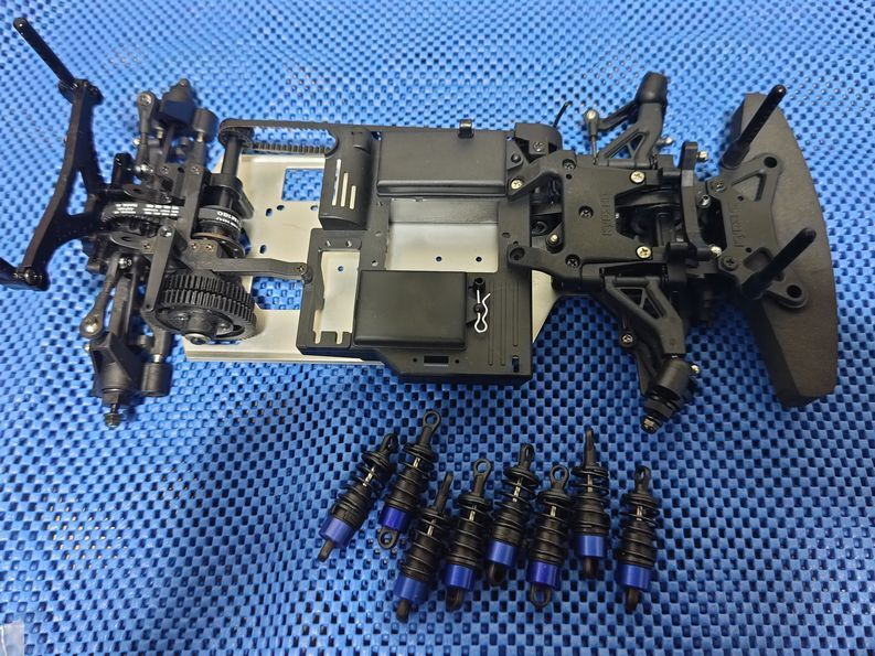 Yahoo!オークション -「kyosho v one」(完成品(エンジン Yahoo!オークション -「kyosho v one」(完成品(エンジン