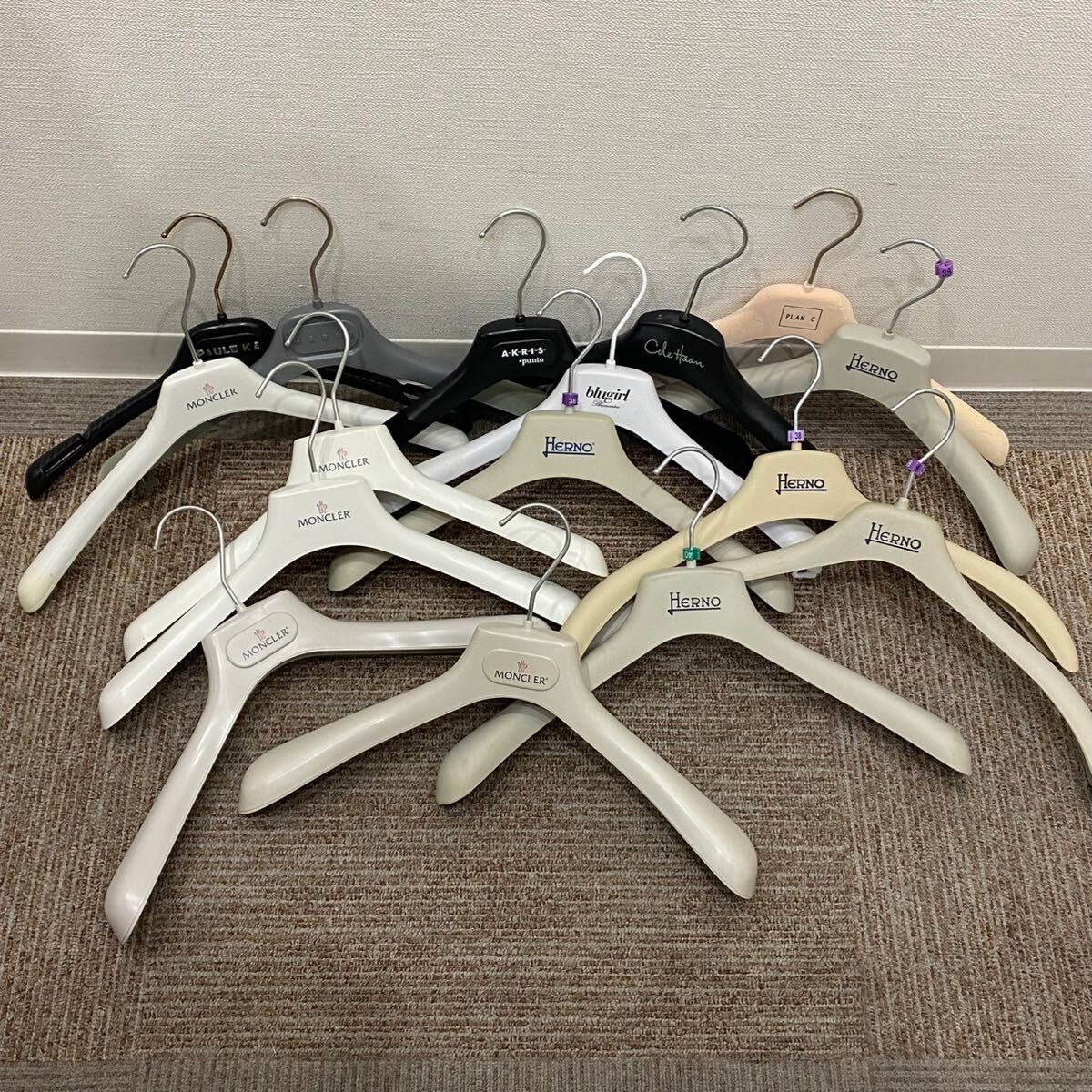 Yahoo!オークション -一般(ハンガー)の落札相場・落札価格(8 Yahoo!オークション -一般(ハンガー)の落札相場・落札価格(8