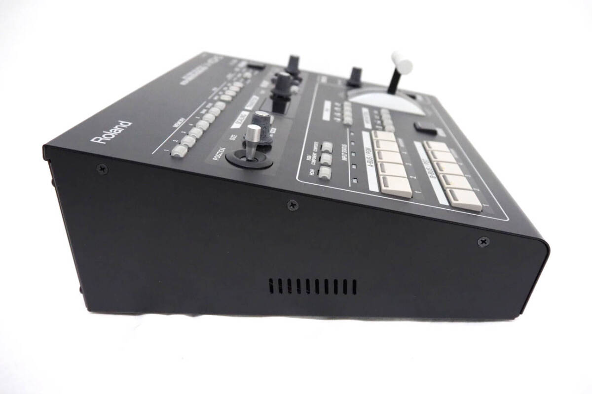 Roland V-40HD VJ機材 （市場参考価格総額400,000） Roland V-40HD VJ機材 （市場参考価格総額400,000） Roland V