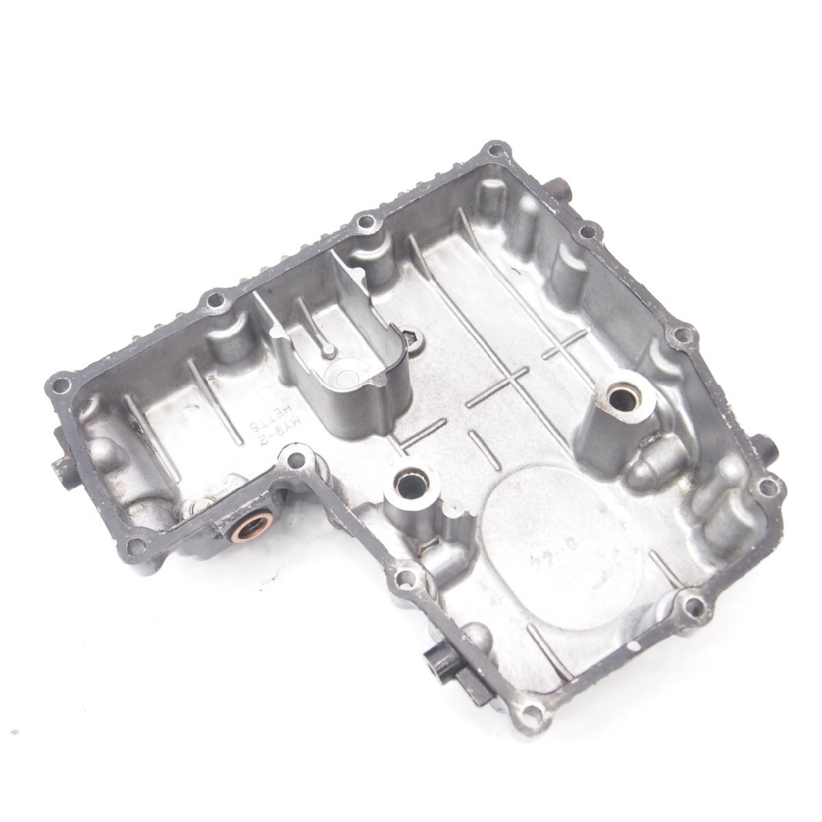 CB400SF純正エンジンカバー下 割れなし MY9-2品番 オイルパン NC39 NC42