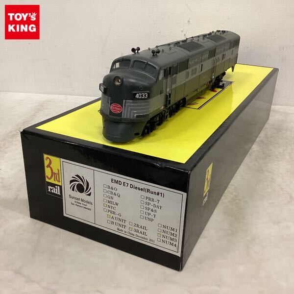 蔵】Oゲージ 17点まとめて 大量 電車 汽車 鉄道模型 中古品 現状