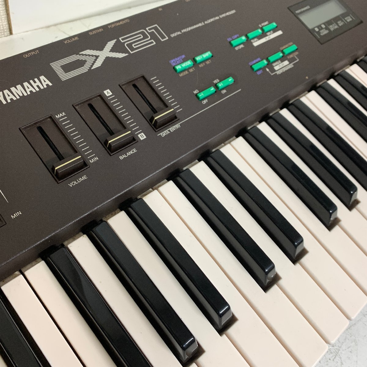 YAMAHA DX21 シンセサイザー 61鍵 動作確認 純正ハードケース付き