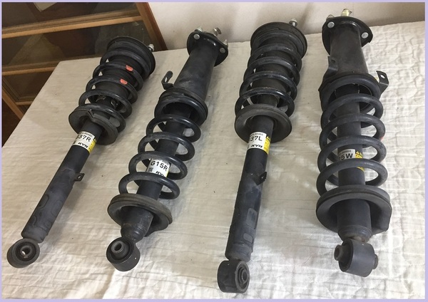 ★レクサス GS GWS191 ?ストラット 1台分 左右セット★