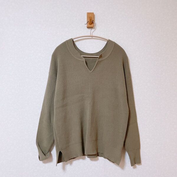CIAOPANICK TYPY オリーブグリーン Vネックニット 長袖