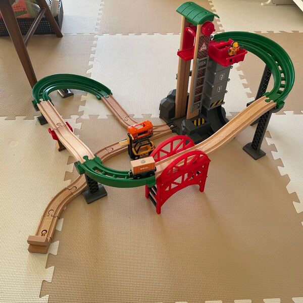 BRIO (ブリオ) WORLD ウェアハウスレールセット