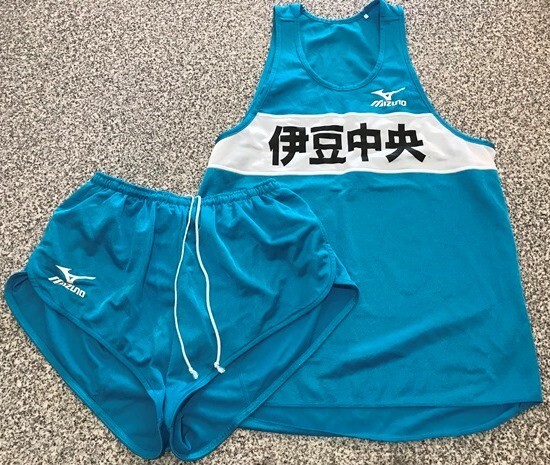 Yahoo!オークション -「高校 ユニフォーム 上下」(ウエア) (陸上 Yahoo!オークション -「高校 ユニフォーム 上下」(ウエア) (陸上