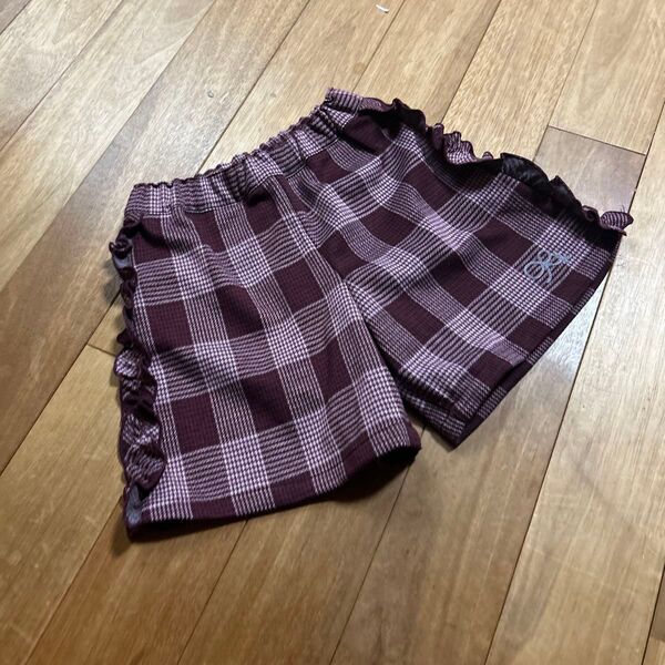 新品タグ付ハッカキッズチェック柄サイドフリルショートパンツ100