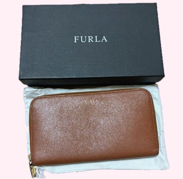 正規品 FURLA ラウンドファスナー長財布