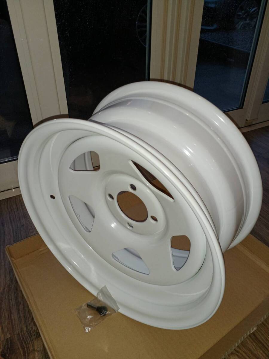 ●新品● TCSホイール「TC01」 15インチ4枚(1台分)セット ホワイトスチールホイール ●新品● TCSホイール「TC01」 15インチ4枚(1台分)セット ホワイトスチールホイール