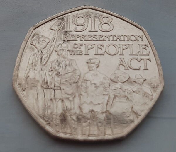 イギリス 本物 英国 50ペンス エリザベス女王 2018 デザイン カプセル付き 8g 27mm People Act デザイン