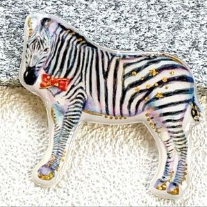 シマウマ しまうま 動物 ブローチ チャーム キーホルダー ピンバッジ レジン