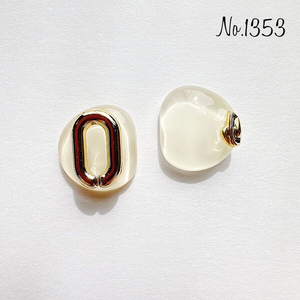 No.1353 レジンピアス レジンイヤリング ハンドメイドピアス レジンアクセサリー