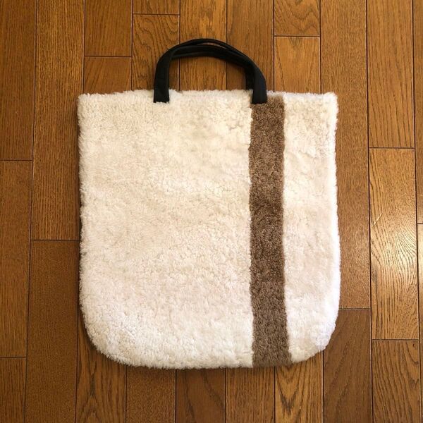 セール 新品 INES&MARECHAL (イネス・エ・マレシャル) ムートントートバッグ 74800円
