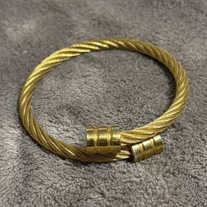 ブレスレット R