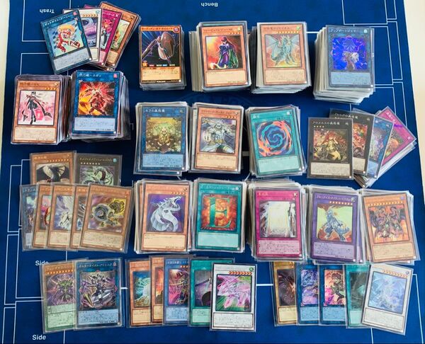 【早い者勝ち!】遊戯王 キラカード 光り物 レアカード まとめ売り 引退品 1210枚
