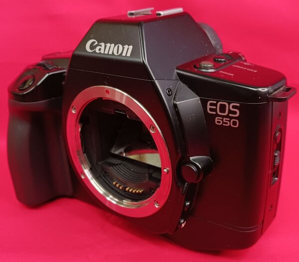 甦るフィルムカメラ ★ Canon EOS 650