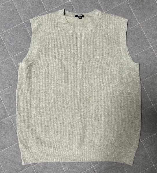 【極美品】UNIQLO(ユニクロ)レディース ニットベスト