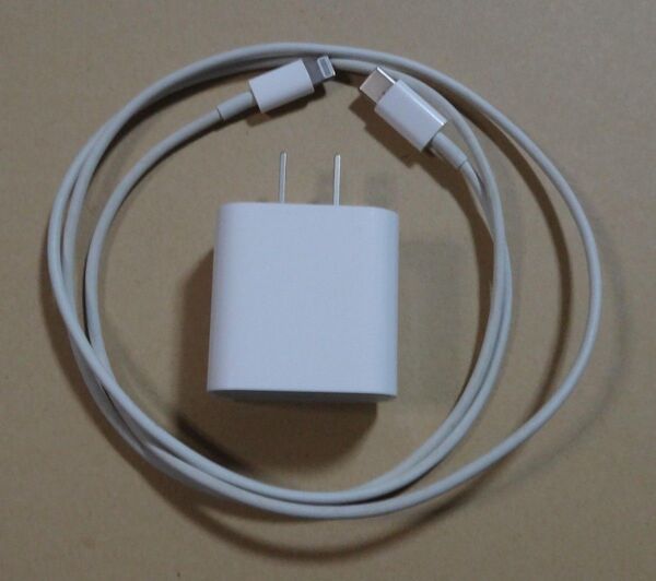 Apple純正 USB-C電源アダプタ20W Lightningケーブルセット