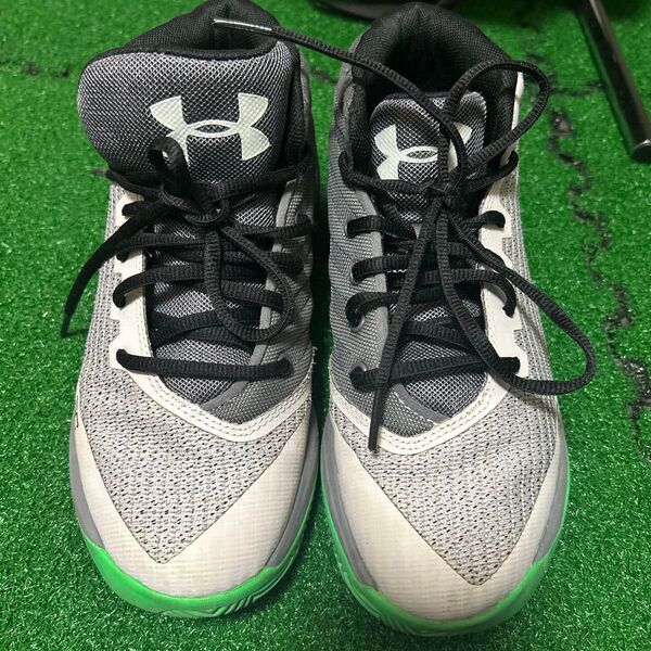 UNDER ARMOUR 子供用スニーカー21.5cm
