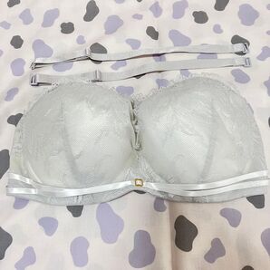 ワコール オフショルダー ストラップレスブラ 透けにくい