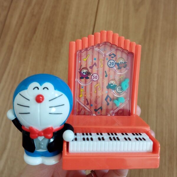 ドラえもん ハッピーセット景品 マクドナルド ピアノ